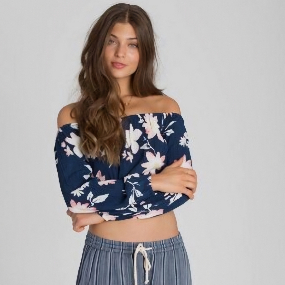 Billabong Mi Amore Off Shoulder Top Navy Floral Size: Medium
